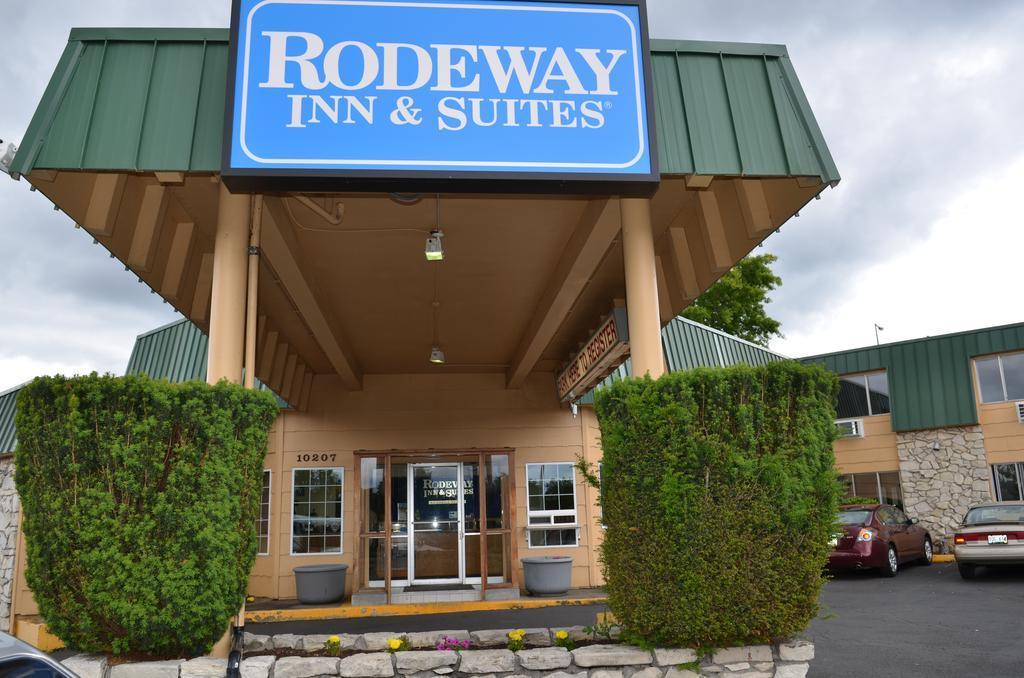 Rodeway Inn & Suites Hwy 217 & 26 W Portland Eksteriør billede